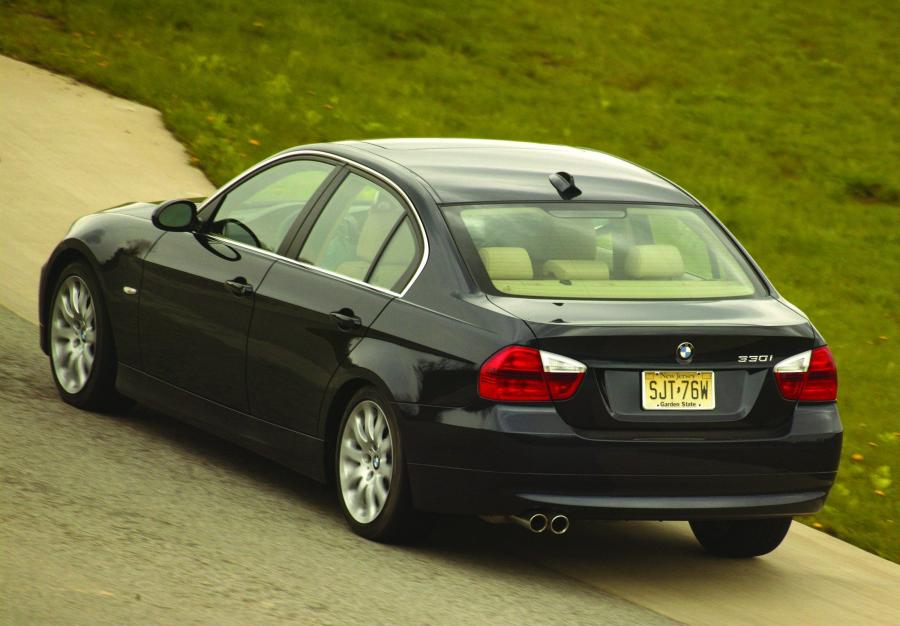  BMW 3-Series 2006 года  (фото 27 из 108)
